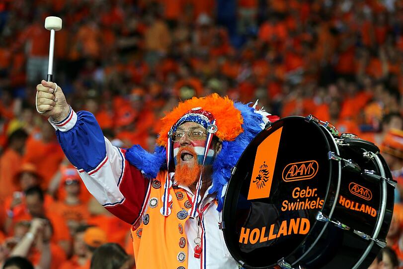 Euro 2012: Gegen Holland: So sexy und verrückt jubeln die Fans - Bilder - Abendzeitung München