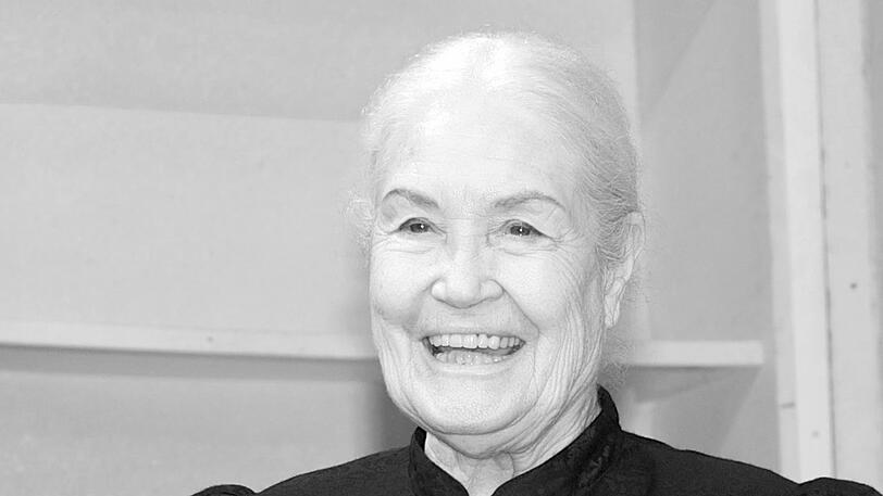 Ellen Schwiers (88): Die bekannte Schauspielerin Ellen Schwiers ist am 26. April in ihrem Haus am Starnberger See gestorben.
