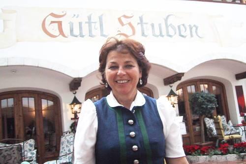 Gaby Ebner, die Chefin von "Ebners Waldhotel" am Fuschlsee freut sich auf die Gewinner