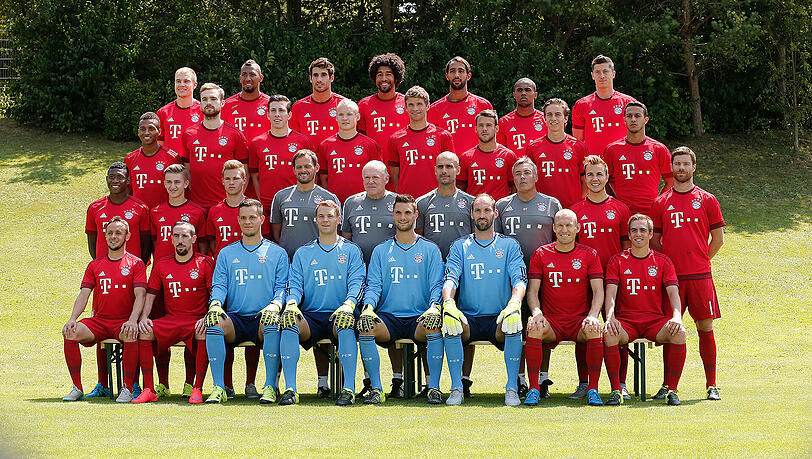 Das Bayern-Mannschaftsfoto der Saison 2015/16. Das Bayern-Mannschaftsfoto der Saison 2015/16.