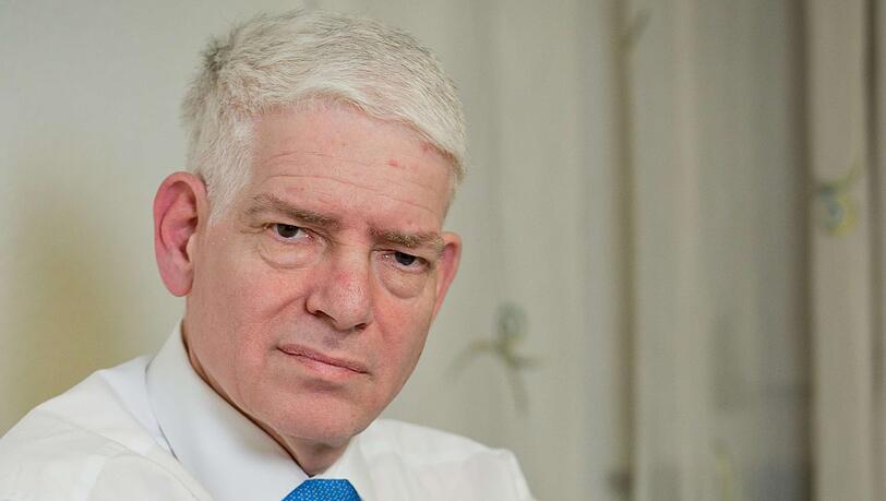 "Was Schutzmaßnahmen für jüdische Einrichtungen angeht, so hat Bayern diese nach dem Anschlag von Halle sofort verstärkt", sagt Dr. Josef Schuster. "Was Schutzmaßnahmen für jüdische Einrichtungen angeht, so hat Bayern diese nach dem Anschlag von Halle sofort verstärkt", sagt Dr. Josef Schuster.