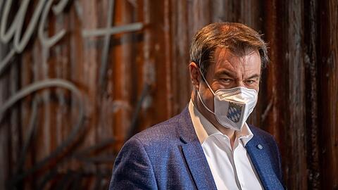 Immer mehr Details zur Maskenaffäre der Union kommen ans Licht: Markus Söder am Freitag in der CSU-Zentrale.