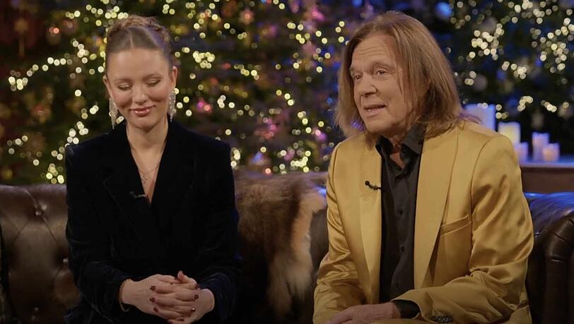 Joelina Drews mit Papa J&uuml;rgen in der BR-Sendung "Zauberhafte Weihnacht im Land der 'Stillen Nacht'".