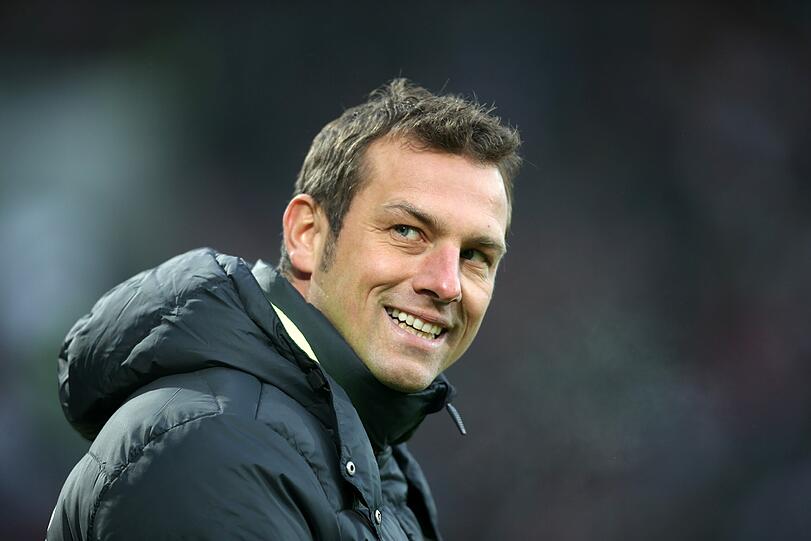 Markus Weinzierl (Trainer FC Augsburg): «Die Bayern sind nun mal eine Extraklasse für sich und das Maß aller Dinge. Die anderen Clubs sind gefordert, da Stück für Stück aufzuholen.»
