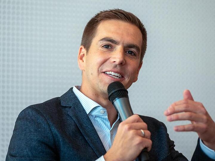Philipp Lahm, ehemaliger Fußballprofi und EM-Botschafter, spricht bei einer Pressekonferenz. Foto: Armin Weigel/dpa/Archivbild