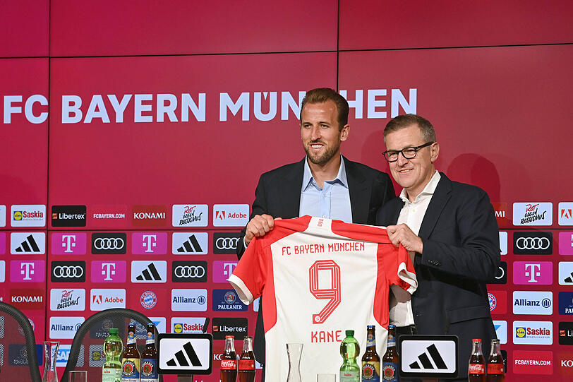 Toptransfer: Dreesen mit Harry Kane (l.). Toptransfer: Dreesen mit Harry Kane (l.).