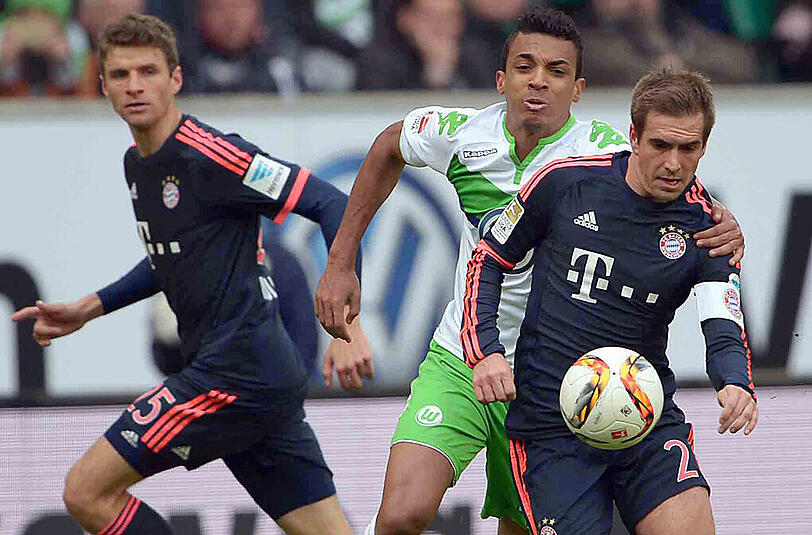 Philipp Lahm: Note 3. Mit einem waghalsigen Linksschuss nach acht Minuten, der ihm misslang. Gute Aktionen in der Offensive, agierte meist als halbrechter Mittelfeldspieler.