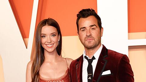 Nicole Brydon Bloom und Justin Theroux besuchten Anfang März 2025 die Vanity-Fair-Party anlässlich der Oscar-Verleihung.