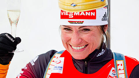 Andrea Henkel fühlt sich auch nach ihrem Rücktritt aus dem aktiven Profisport pudelwohl.