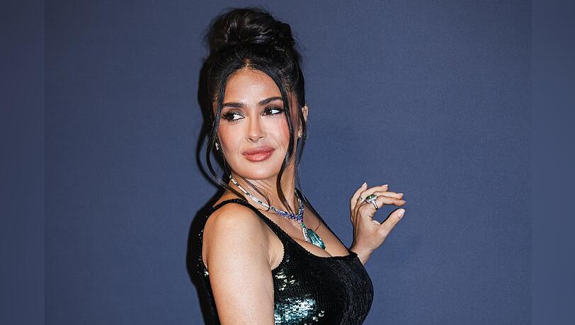 Salma Hayek ziert das erste Cover der mexikanischen Ausgabe von "Sports Illustrated"