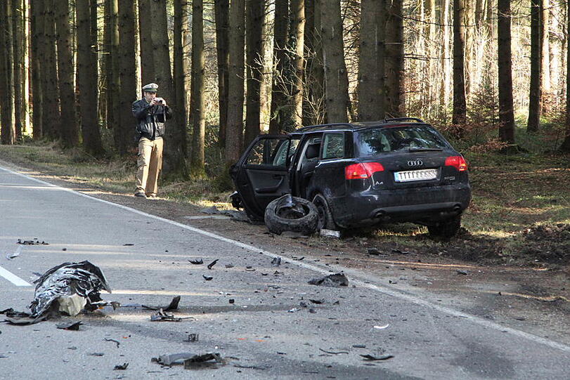 Crash bei Palling: Betrunkener Fahrer kracht in den Gegenverkehr