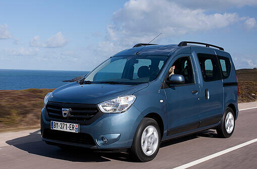 Der Renault Kangoo lässt grüßen: Dacia erweitert ab November sein Portfolio mit einem Hochdachkombi namens Dokker.