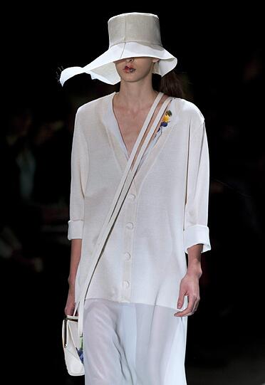 Die neusten Entwürfe auf der Fashion-Week in Sao Paulo 2011. Viel Spass beim klicken.