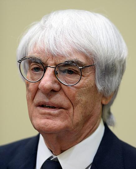 Bernie Ecclestone in München: Der Formel-1-Boss steht wegen Bestechung in Millionenhöhe vor dem Münchner Landgericht. Die Bilder vom ersten Prozess-Tag.