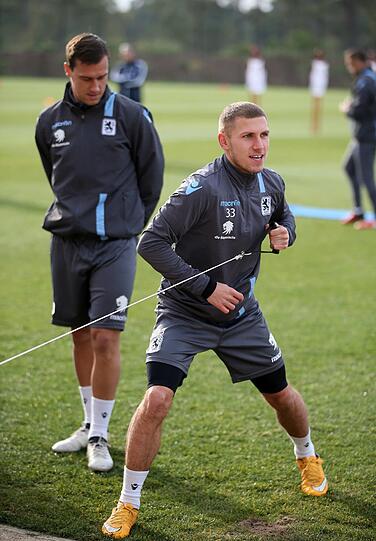Schuften, stemmen, springen bis zu Erschöpfung. Die schweißtreibenden Trainingsbilder vom Dienstag zum Durchklicken.