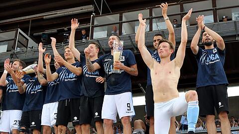 Die Löwen belohnten sich nach einer langen, kräftezehrenden Saison mit dem Aufstieg. In der kommenden Spielzeit wird sich für Sechzig einiges ändern.