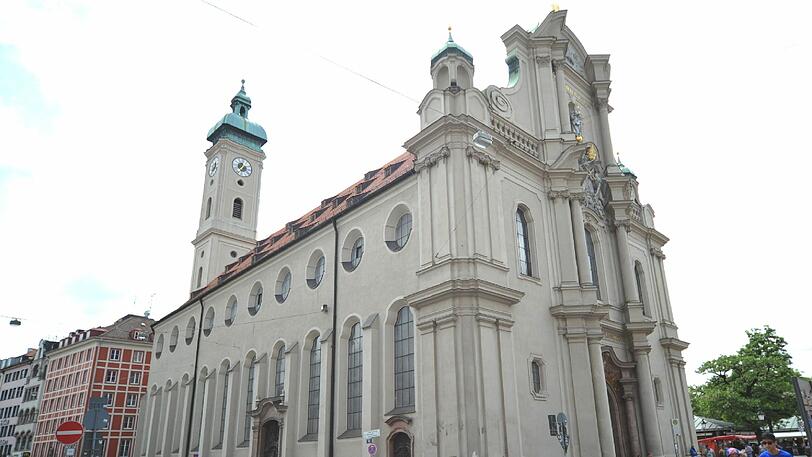 Die Kirche im Tal, an der der brutale Angriff am Samstag geschah.