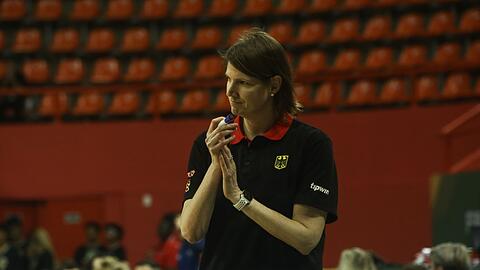Die Bundestrainerin der deutschen Basketballerinnen: Lisa Thomaidis.