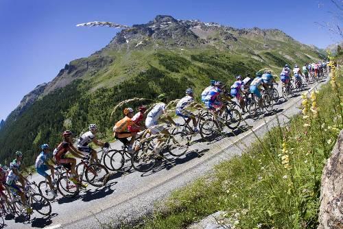 Ab Samstag strampeln sie wieder durch Frankreich: Doch bei der Tour de France fährt auch heuer wieder der böse Verdacht mit.