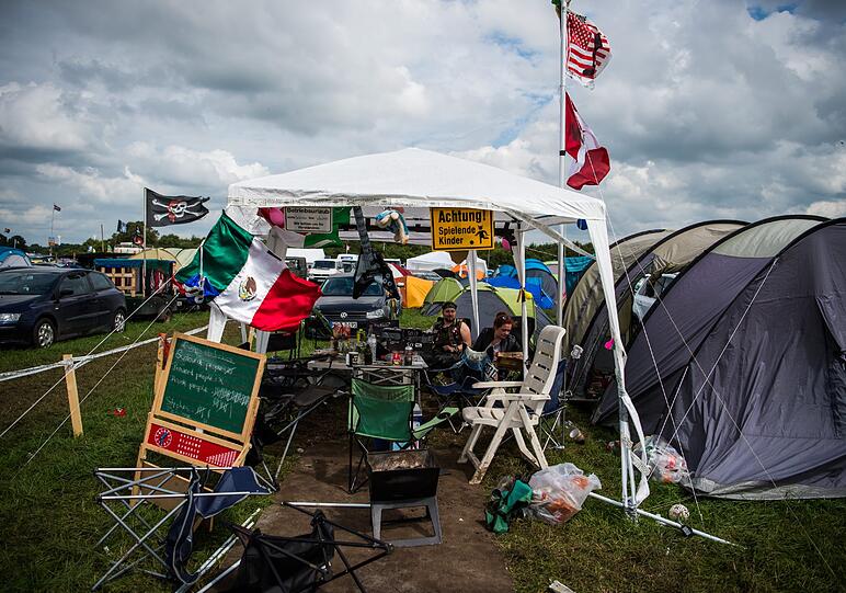 Die Metaler ziehen von dannen: Die Bilder vom Endspurt des "Wacken Open Air"-Festivals zum Durchklicken.