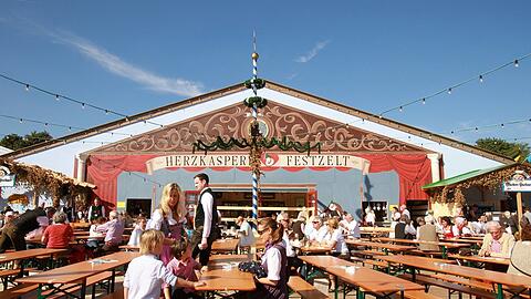 Wenn am 21. September das Oktoberfest 2024 beginnt, wird auf der Oidn Wiesn das beliebte Herzkasperlzelt wohl nicht mehr dabei sein.
