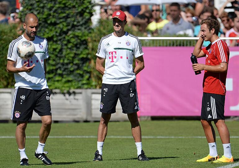 Sehen Sie hier weitere Bilder vom ersten Mannschaftstraining mit Mario Götze.
