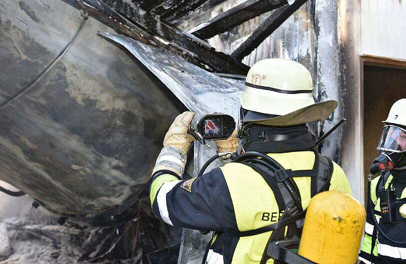Die Bilder vom Brand auf der Großbaustelle in der Hohenzollernstraße.