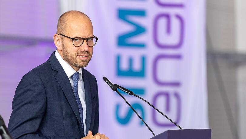 Mahnt angesichts langer Lieferzeiten zu schnellen Ausschreibungen für die geplanten neuen Gaskraftwerke: Siemens-Energy-Chef Bruch. (Archivbild)