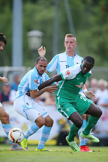 Die Bilder vom Testspiel der Löwen gegen Werder Bremen.