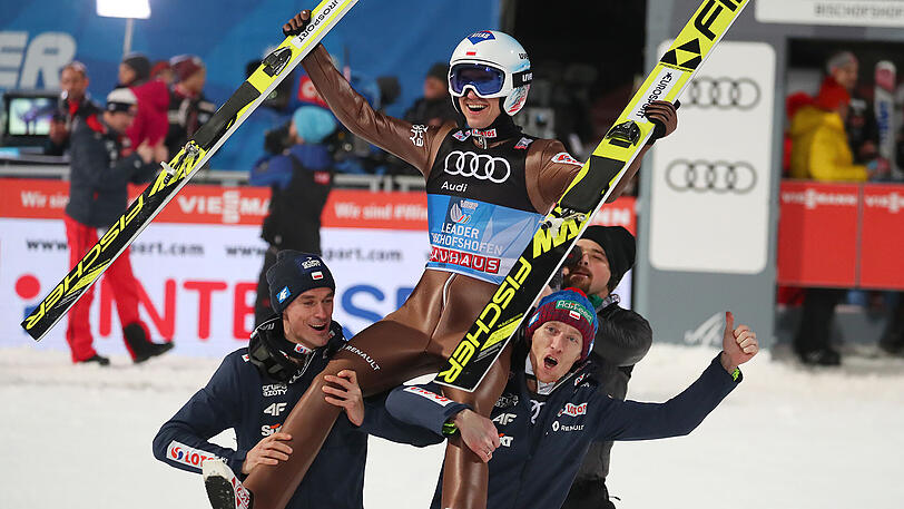Kamil Stoch gelingt der Grand Slam bei der Vierschanzentournee.
