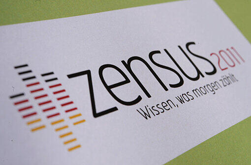 Zensus 2011 sollte Klarheit schaffen, wie viele Menschen in Deutschland leben - jetzt klagen bayerische Gemeinden gegen das Ergebnis.