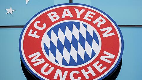 Das Logo von Bayern München ist zu sehen.