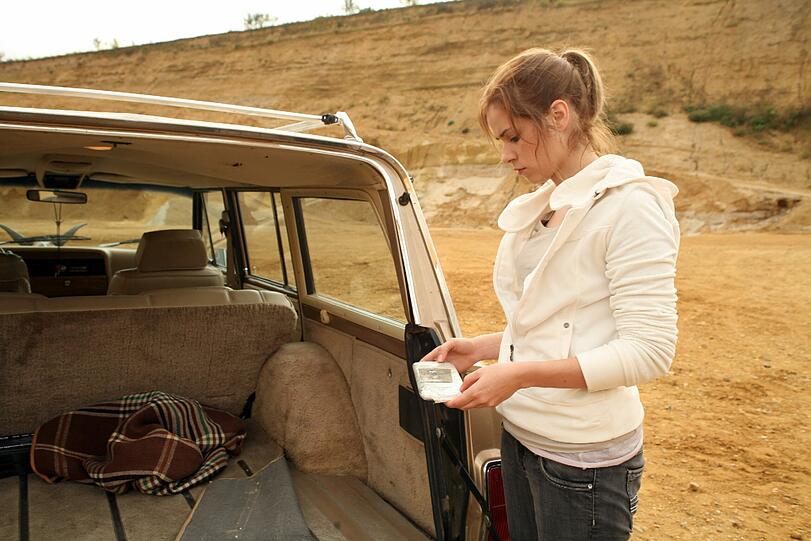 Nora Tschirner spielt in "Offroad" eine Frau, die endlich etwas erleben will.