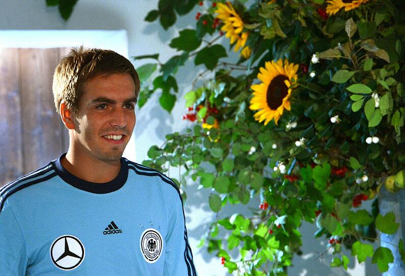 Auch im DFB-Team ist Philipp Lahm, der bald 29-Jährige, schon ein bisschen der Papa im Team. Jetzt will er sich noch den Traum vom WM-Titel erfüllen. Foto: Peter Steffen