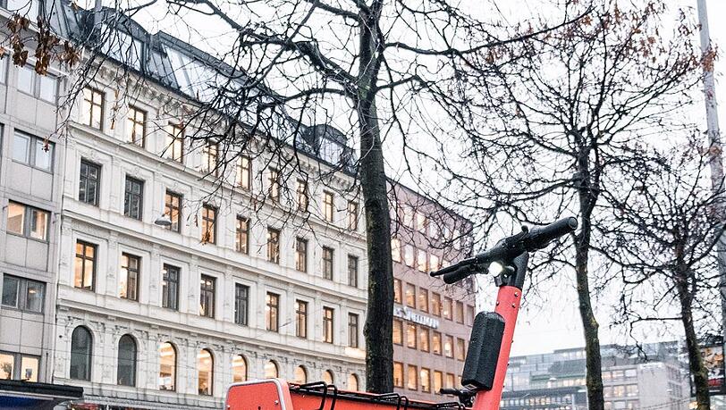 Wird in Schweden getestet: Eine Station für E-Scooter. Wird in Schweden getestet: Eine Station für E-Scooter.