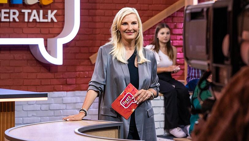 Britt Hagedorn präsentiert wieder einen TV-Talk.