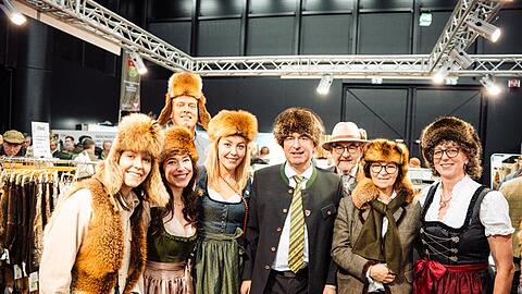 Bayerns Wirtschaftsminister Hubert Aiwanger auf der Jagdmesse in Salzburg.
