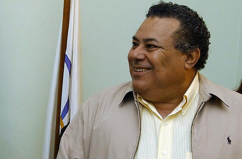 Julio Rocha.