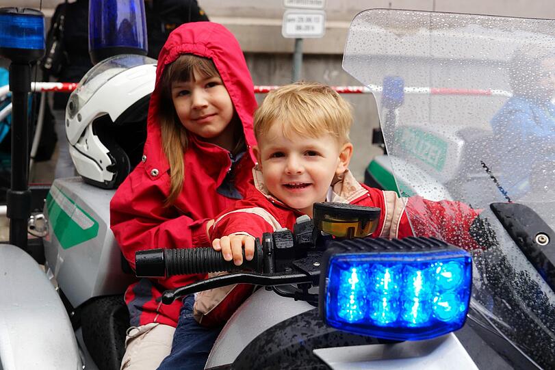 Beim Tag der offenen Tür des Polizeipräsidiums München konnten die Besucher einen spannenden Blick hinter die Kulissen werfen.