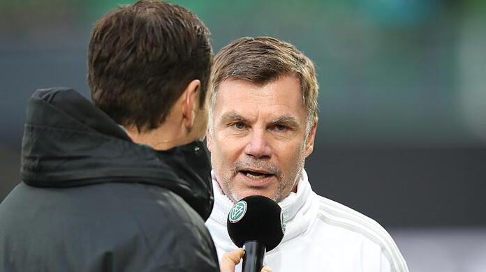 Versteht die Ansetzung des Supercups in Budapest nicht: Ex-Bayern-Spieler Thomas Helmer. (Archivbild)