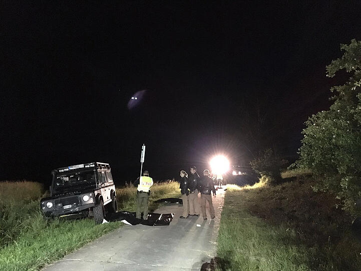 In Ansbach sind zwei Teenager von einem Geländewagen überfahren worden.