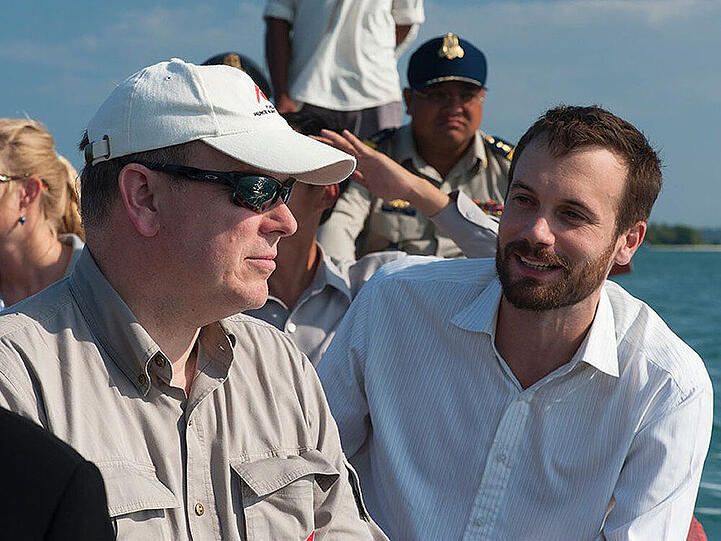 Fürst Albert von Monaco während seines Besuches auf Song Saa Private Island