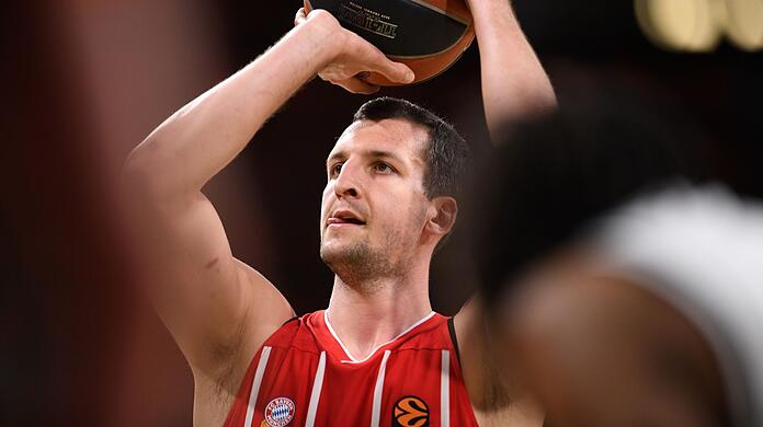 Paul Zipser in Aktion für Bayern München.