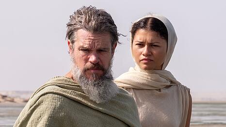Odysseus (Matt Damon) wird von G&ouml;ttin Athene (Zendaya) heimgesucht.