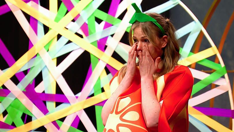 Gr&uuml;nderin Alena Leeb ist zu Tr&auml;nen ger&uuml;hrt.