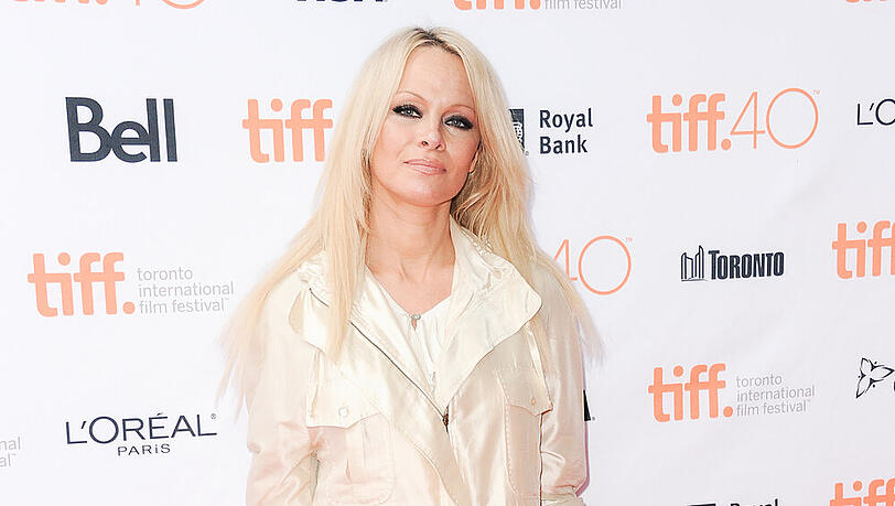 Pamela Anderson trennt sich von ihrer Vergangenheit Pamela Anderson trennt sich von ihrer Vergangenheit