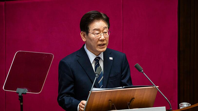 S&uuml;dkoreas Pr&auml;sident Lee Jae Myung steht seit Beginn des Iran-Kriegs vor gro&szlig;en Herausforderungen. Die ostasiatische Volkswirtschaft ist stark von Energielieferungen aus Nahost abh&auml;ngig. (Archivbild)