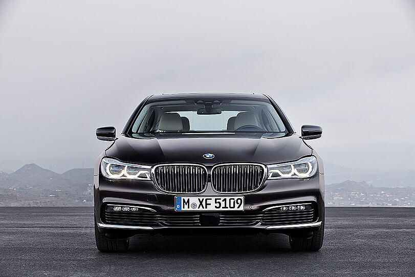 Bilder: So sieht er aus der neue 7er BMW - hier in der Lang-Version mit um 14 Zentimeter verlängertem Radstand.