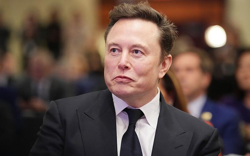 Elon Musk, Gr&uuml;nder von xAI, st&ouml;rt sich an der "Odyssee"-Verfilmung von Christopher Nolan und plant wohl eine KI-generierte eigene Umsetzung.