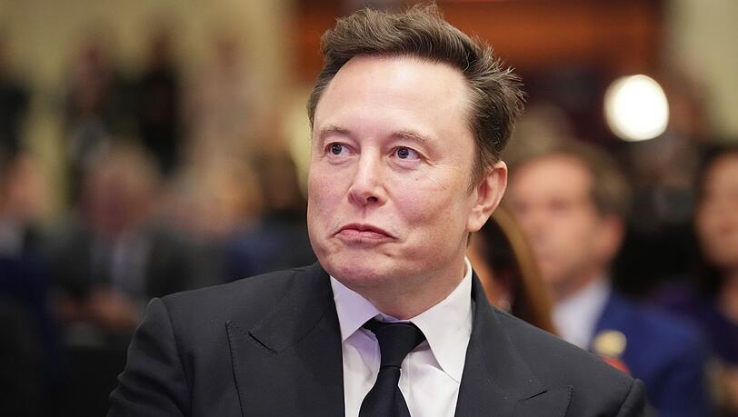 Elon Musk, Gr&uuml;nder von xAI, st&ouml;rt sich an der "Odyssee"-Verfilmung von Christopher Nolan und plant wohl eine KI-generierte eigene Umsetzung.